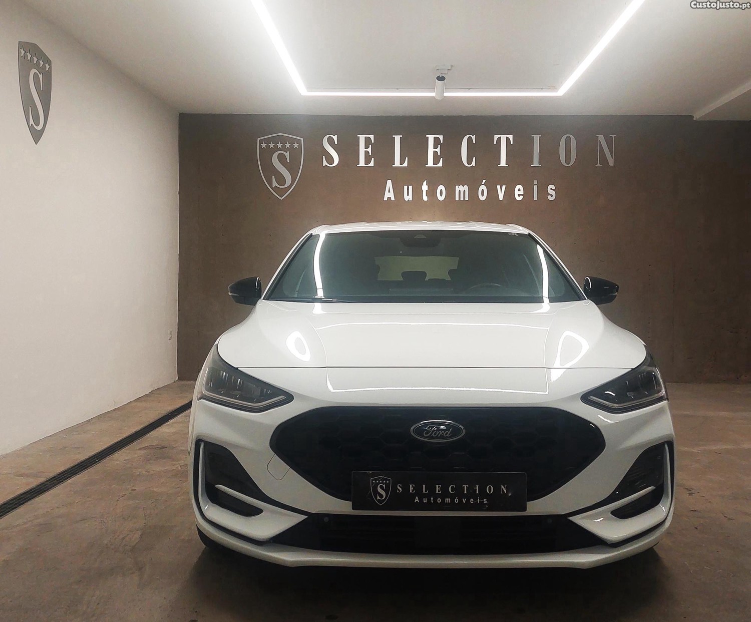Ford Focus 1.0 ECOBOOST MHEV ST LINE - 22 — photo 2