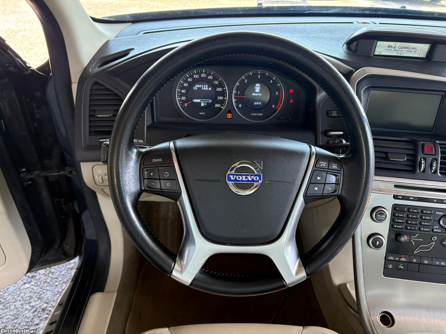 Volvo XC 60 2.4 D Drive Momentum — fotografia 8