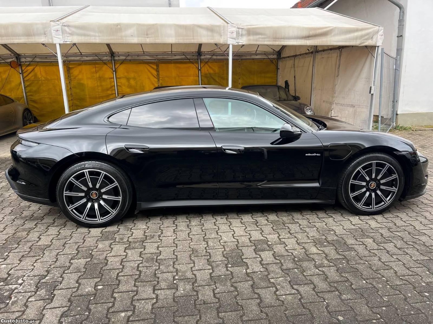 Porsche Taycan S - 21 — photo 4