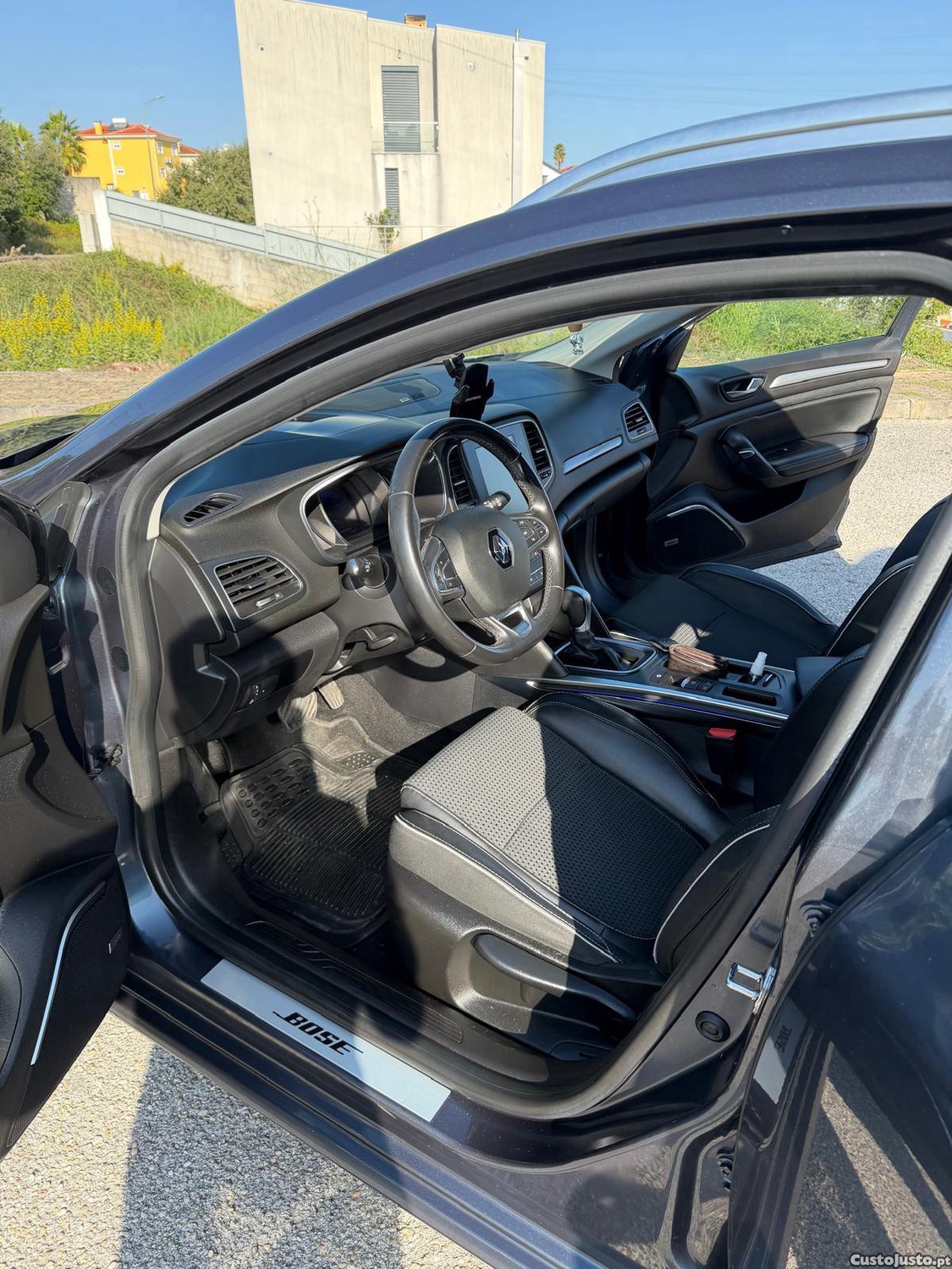 Renault Mégane 1.5 BOSE EDITION - 21 foto 5