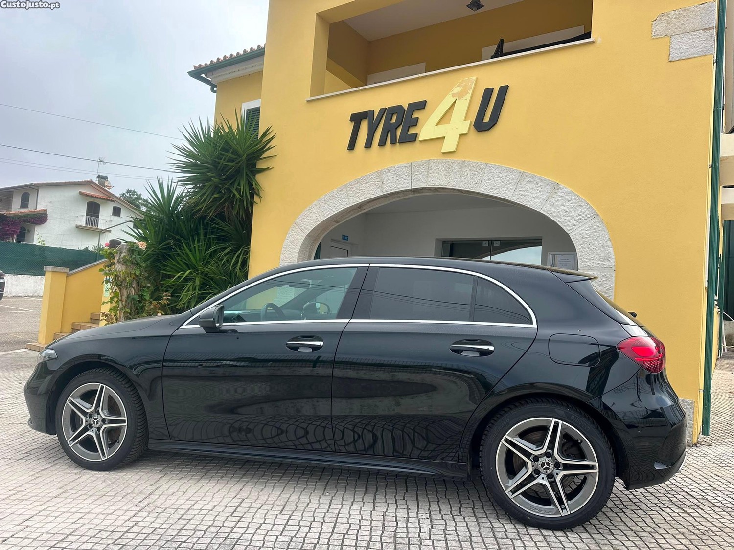 Mercedes-Benz A 250 e AMG Line — fotografia 10