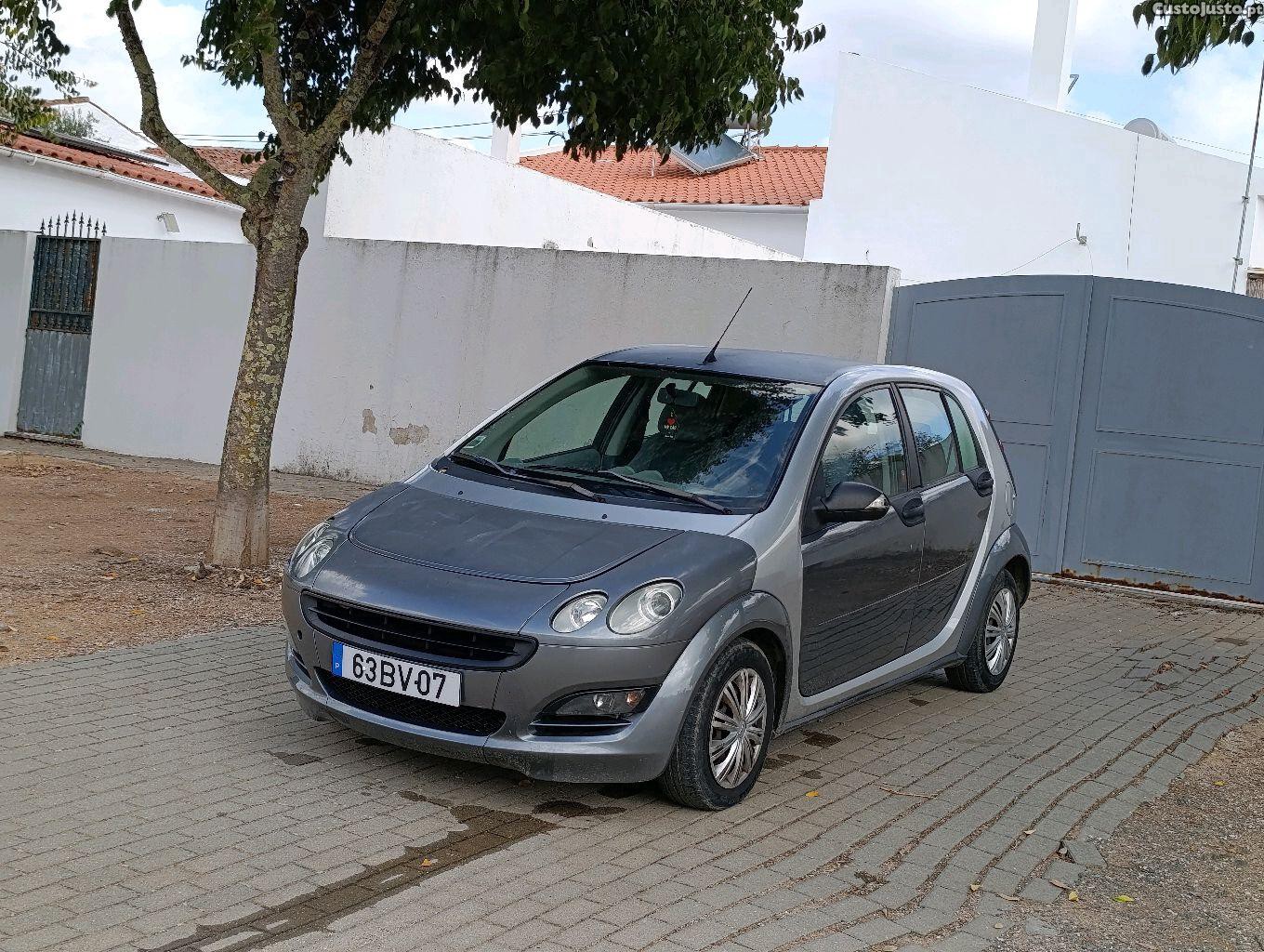 Smart ForFour 1100 gasolina 65 cv — photo 3