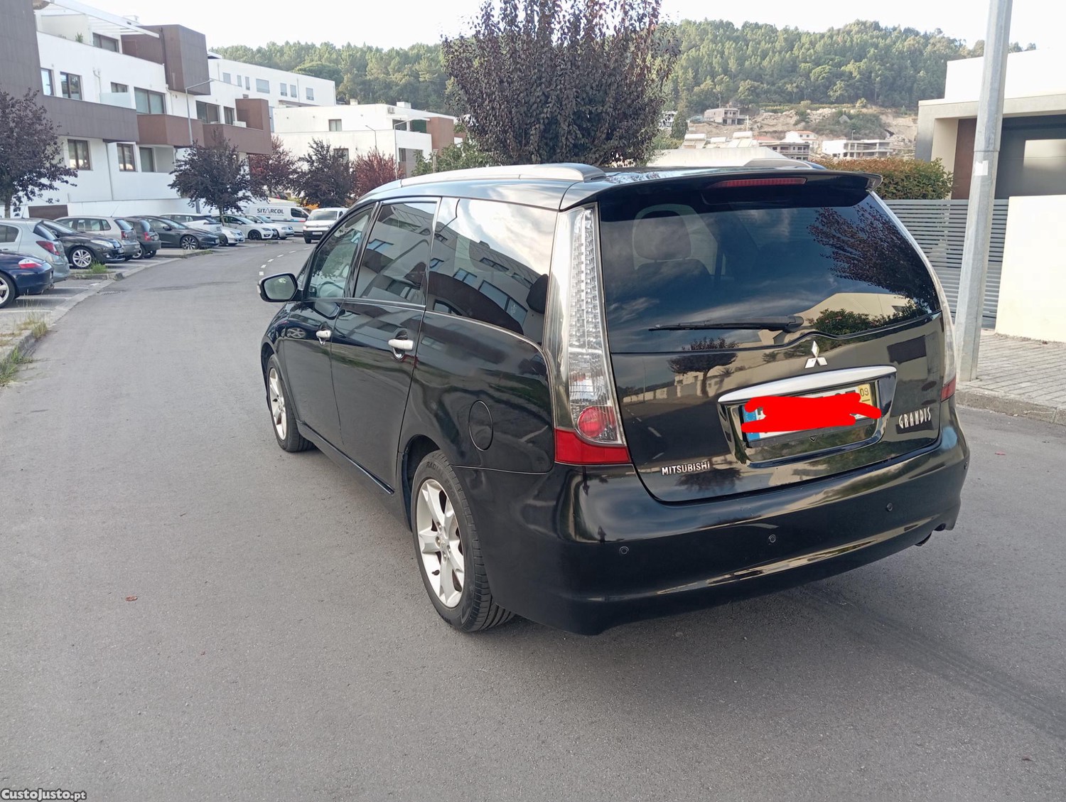Mitsubishi Grandis 2.0tdi 140 CV 7 lugares - 09 — photo 5