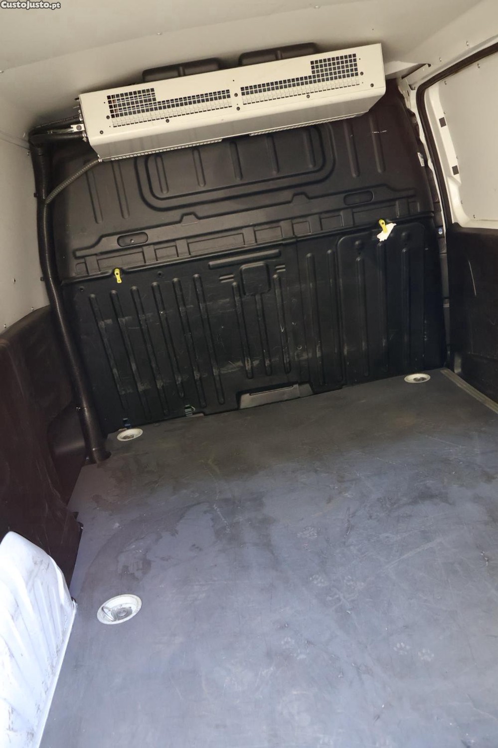 Peugeot Partner 1.5 Hdi 3 Lugares — fotografia 8