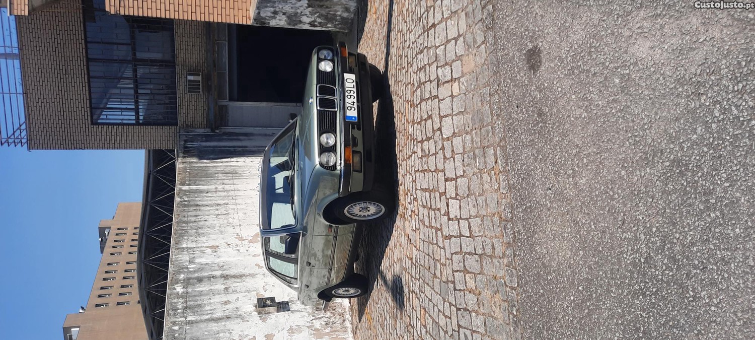 BMW 323 i e30 — fotografia 4