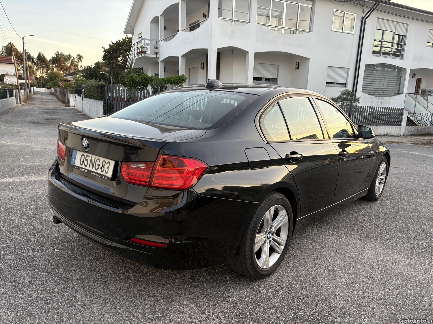 BMW 318 2.0D 143CV Sport Line F30 Nacional Único Dono — photo 3