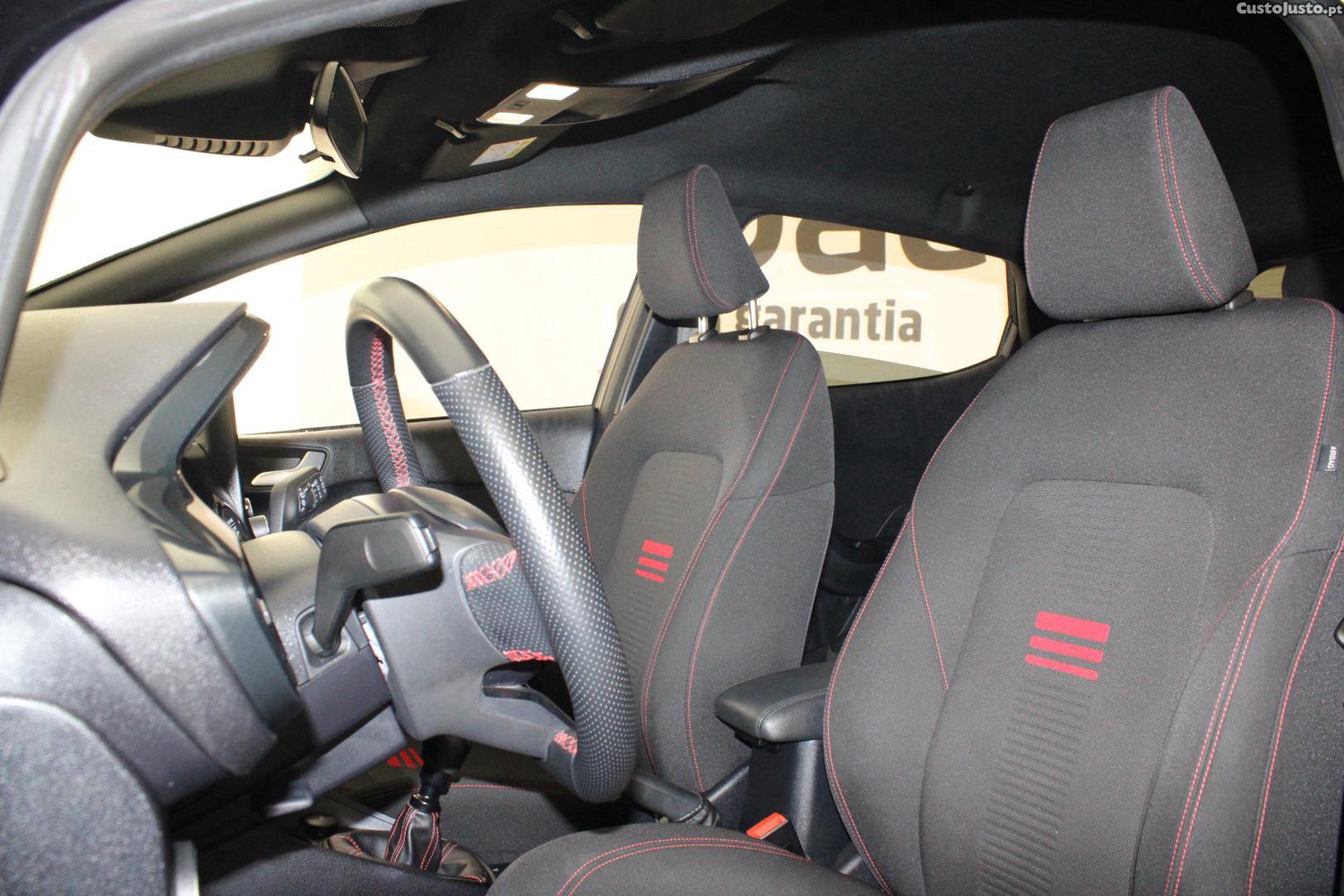 Ford Fiesta 1.0 ECOBOOST ST LINE — fotografia 12