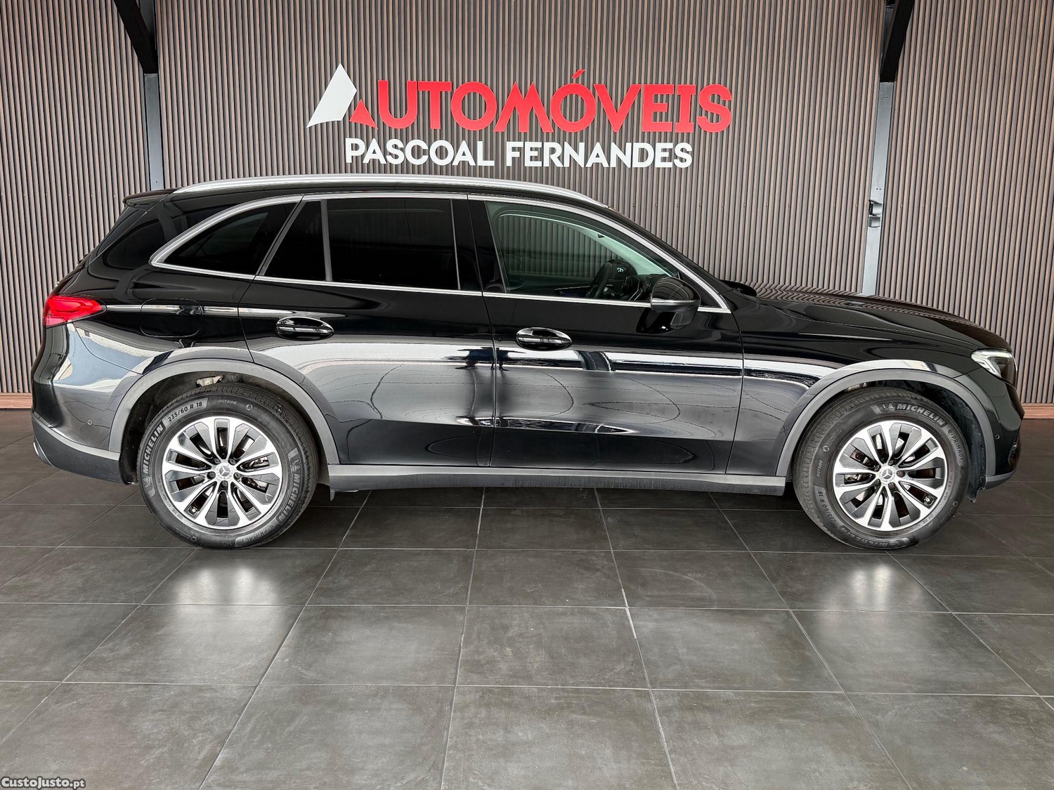 Mercedes-Benz GLC 220 D 4-MATIC AVANTGARD — fotografia 11