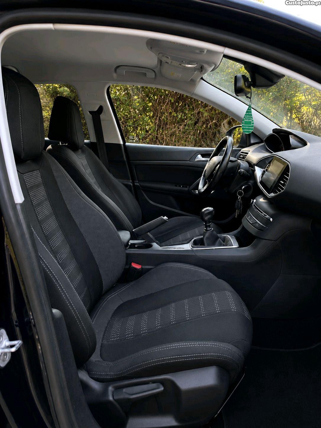 Peugeot 308 1.6 HDI — photo 4