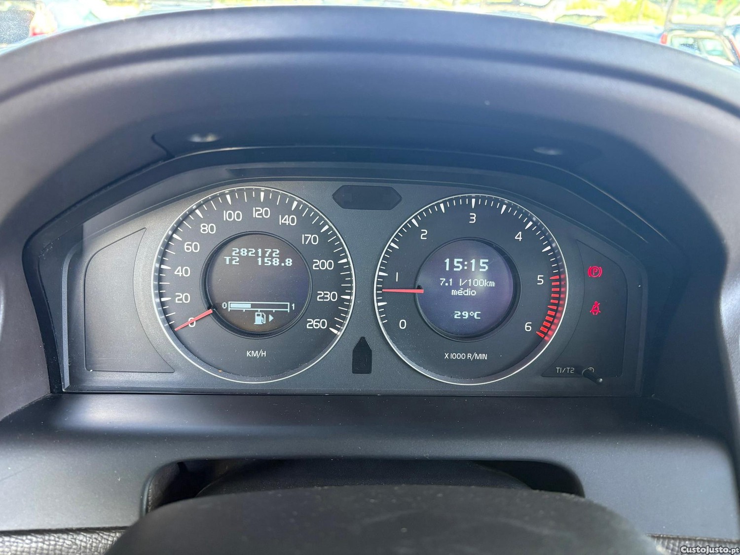 Volvo XC 60 2.4 D Drive Momentum — fotografia 6