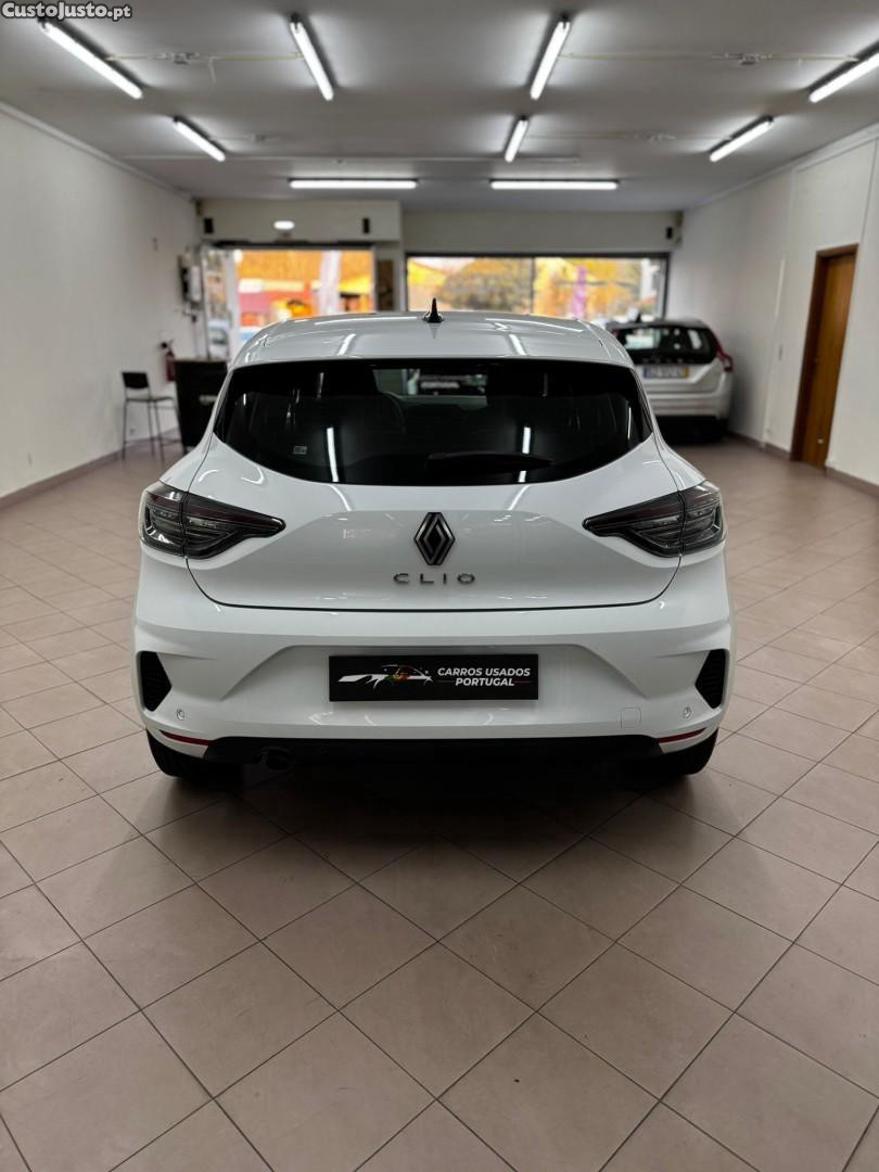 Renault Clio 1.0 TCe Evolution — fotografia 14