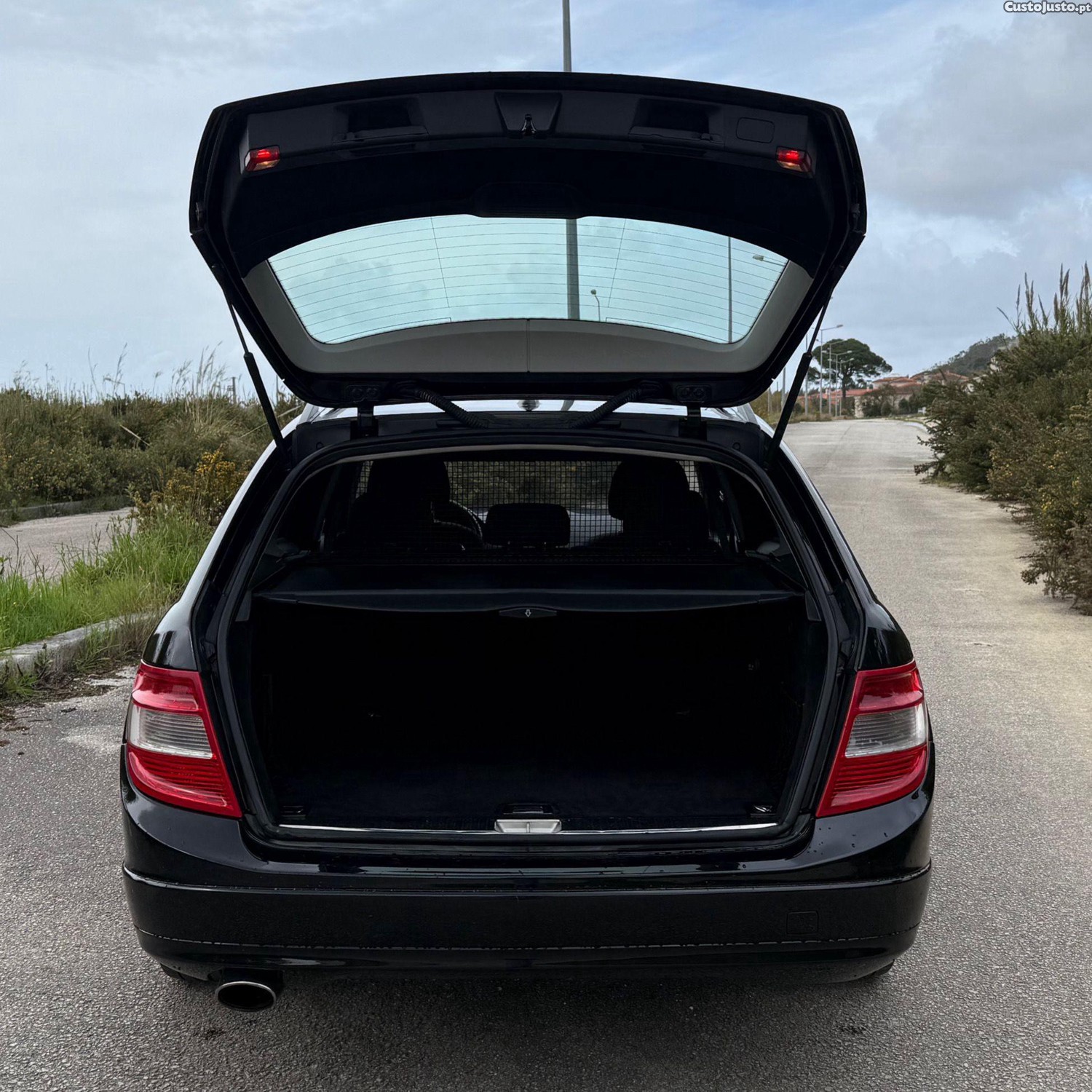 Mercedes-Benz C 220 Avangarde — fotografia 7