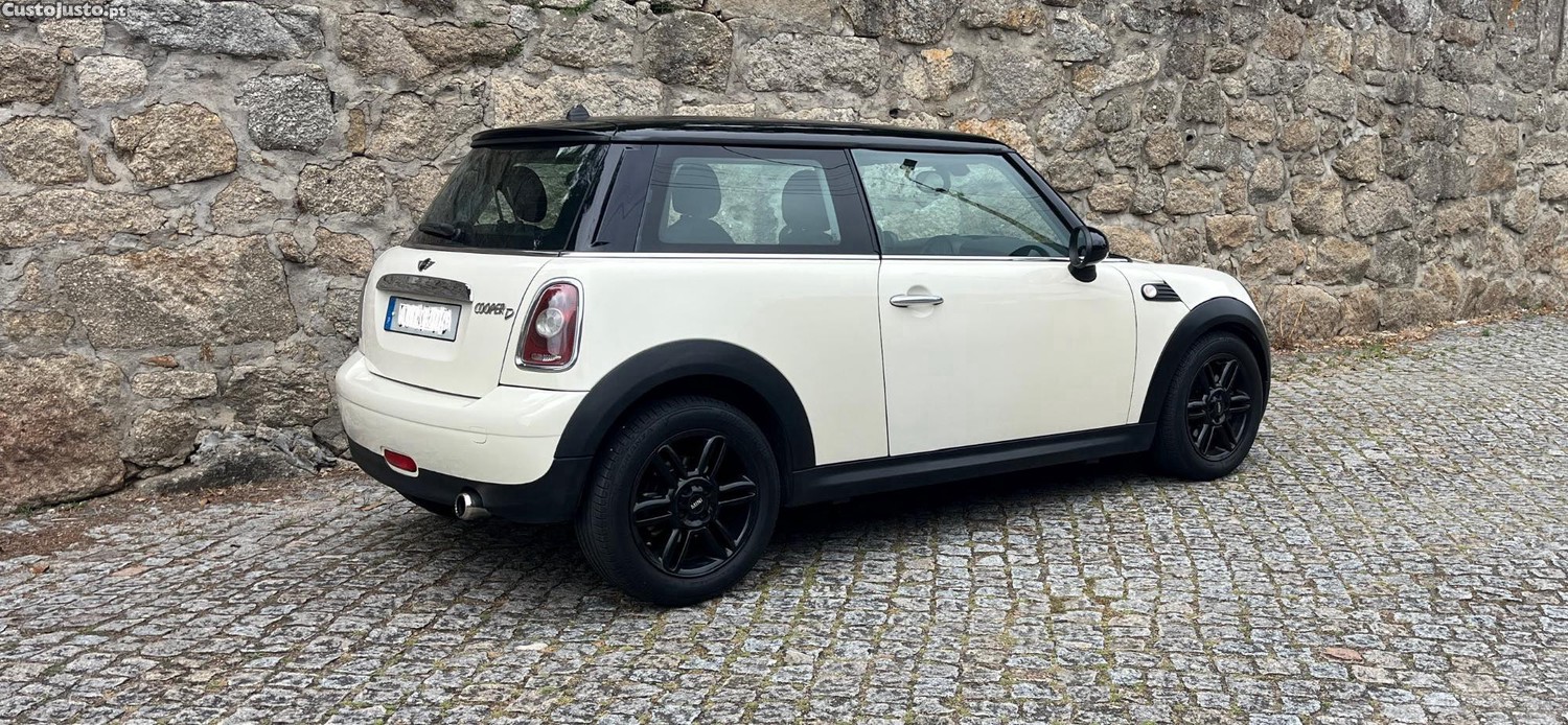 MINI Cooper D — photo 2