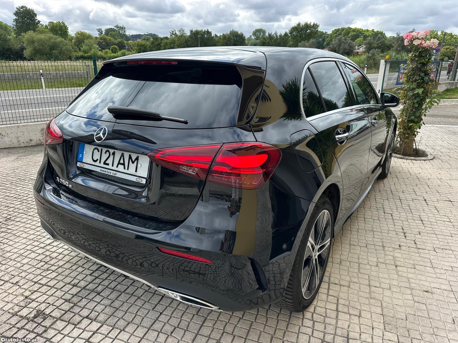 Mercedes-Benz A 250 e AMG Line — fotografia 5