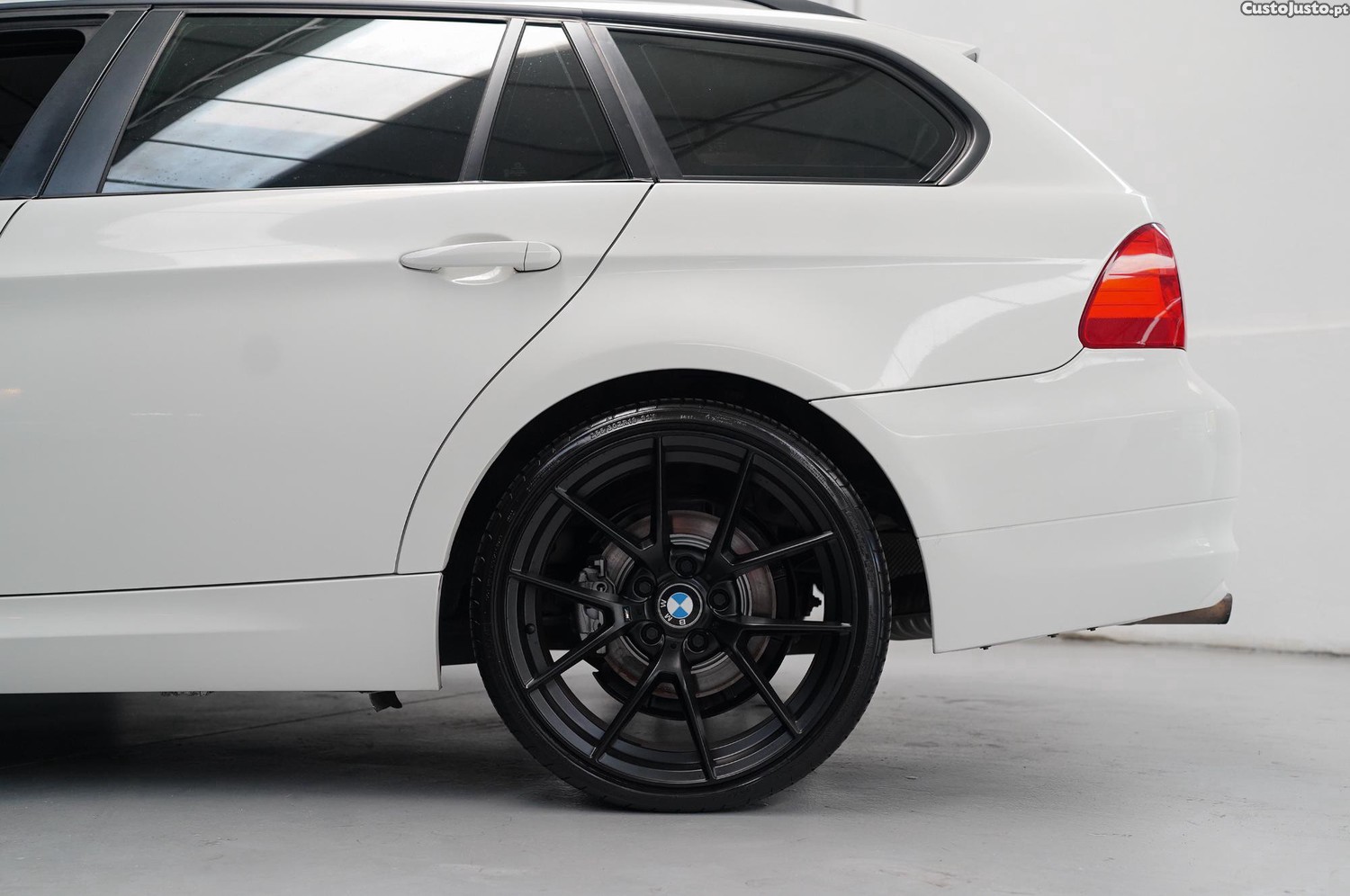 BMW 318 d E91 — fotografia 20