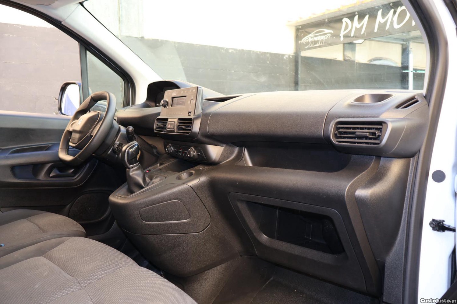 Peugeot Partner 1.5 Hdi 3 Lugares — fotografia 6