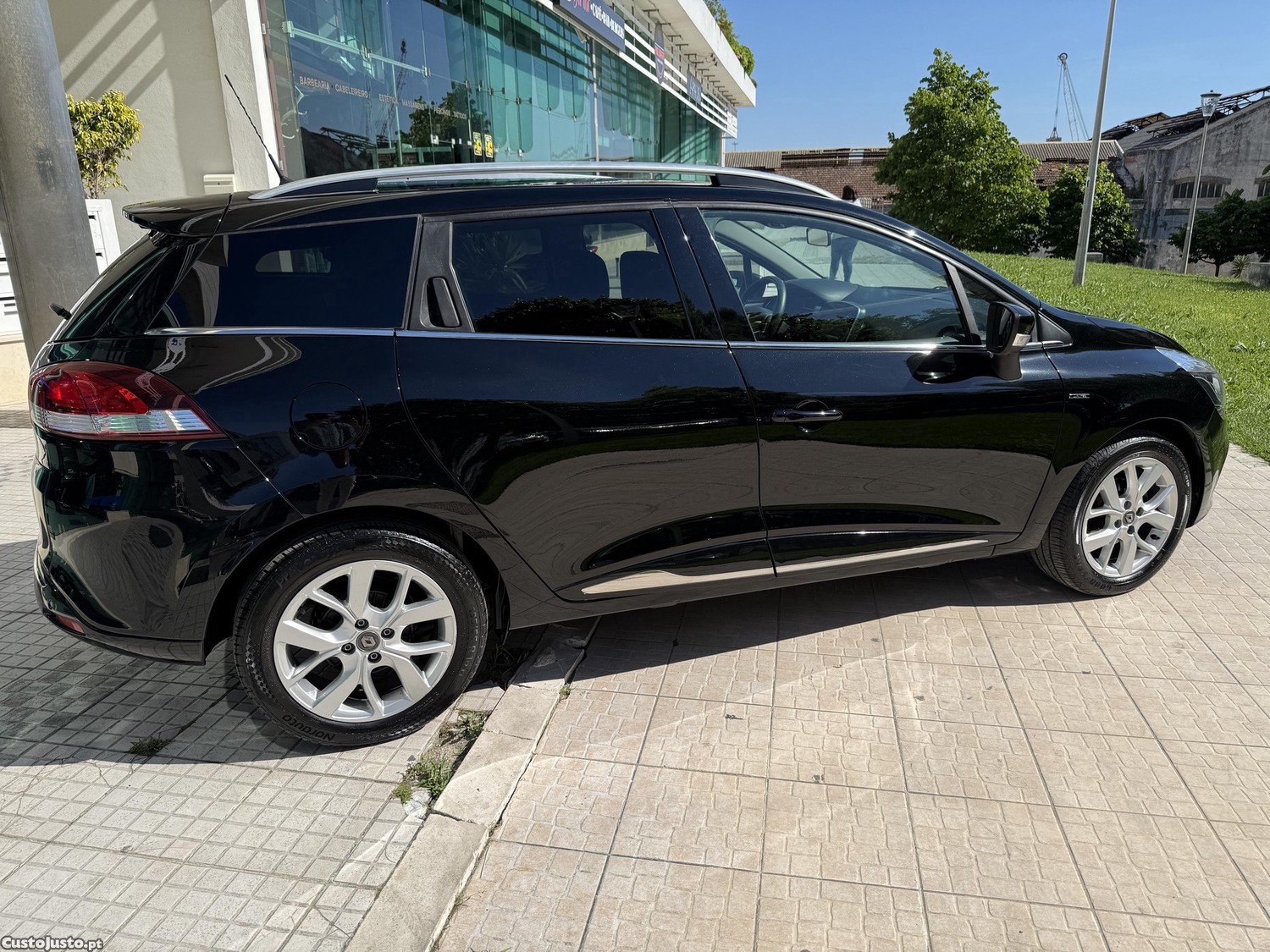 Renault Clio Sportourer — fotografia 10