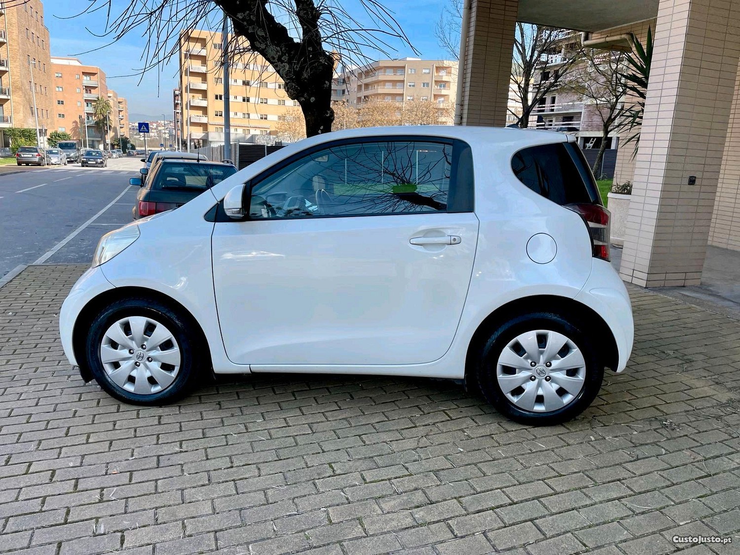 Toyota iQ diesel 4 lugares 1.4 d4d