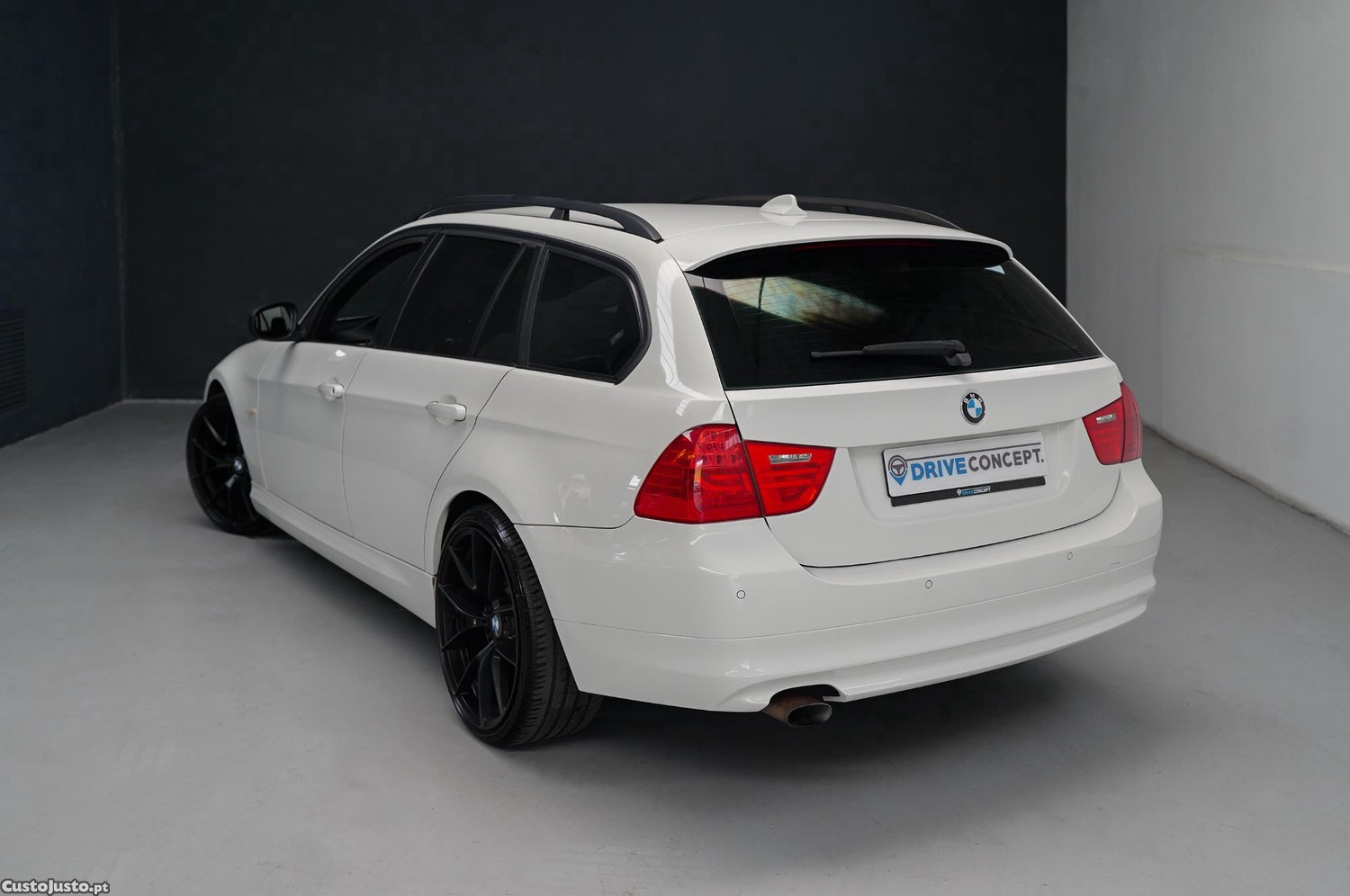 BMW 318 d E91 — fotografia 25