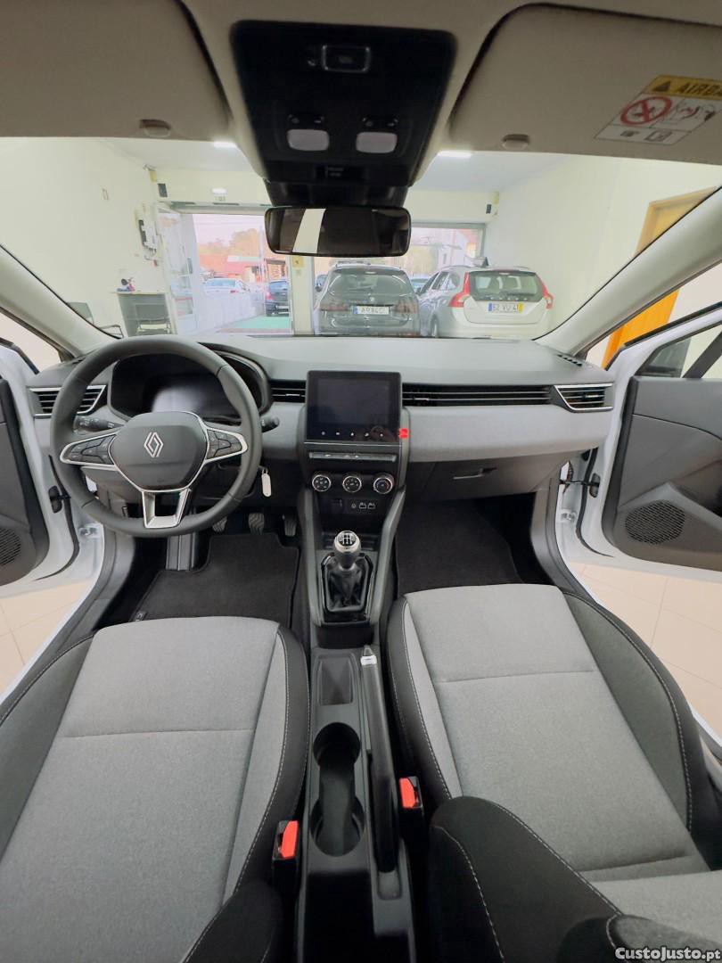 Renault Clio 1.0 TCe Evolution — fotografia 6
