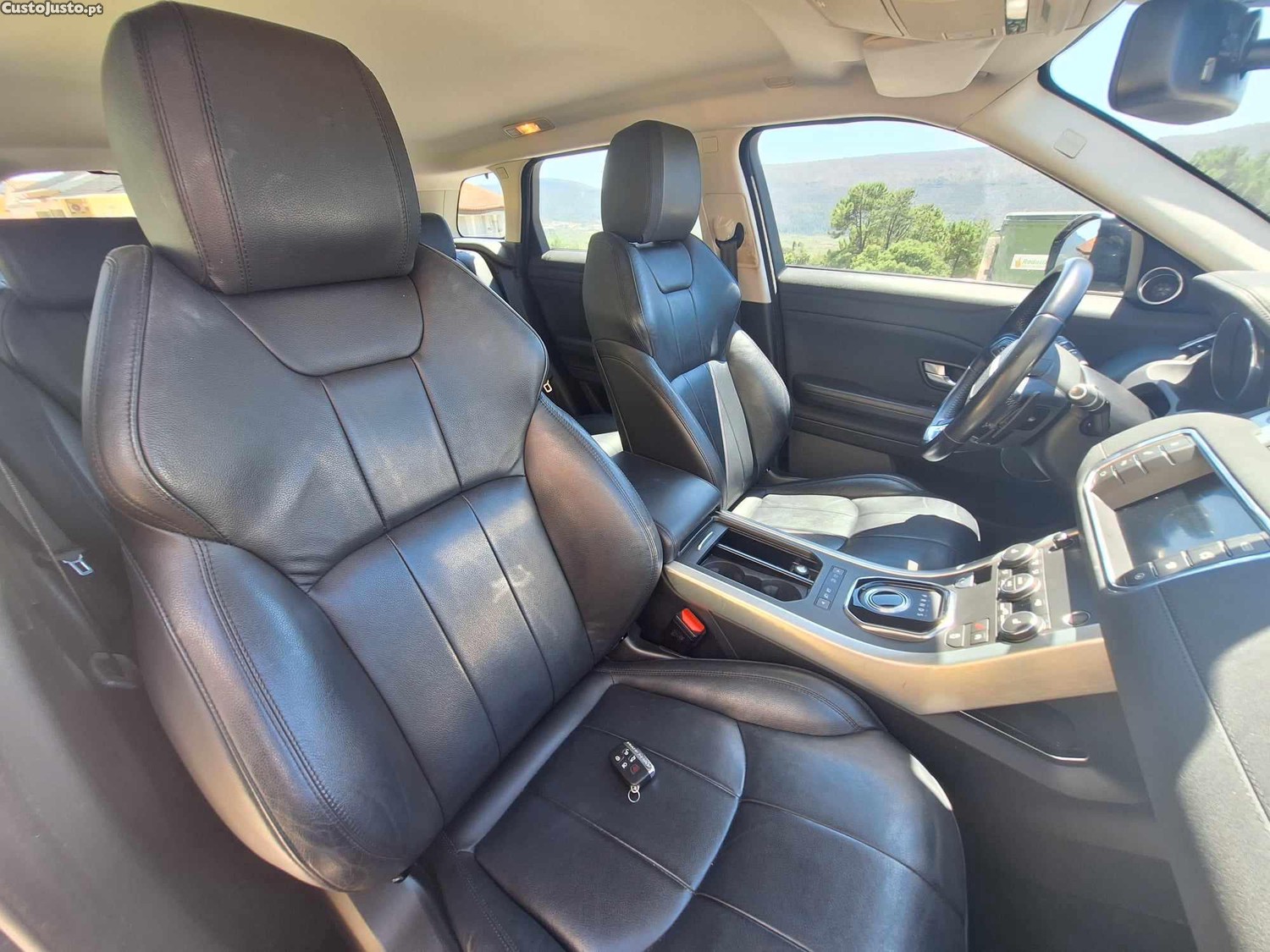 Land Rover Evoque 2.0 TD4- 4x4 - 16 — photo 4