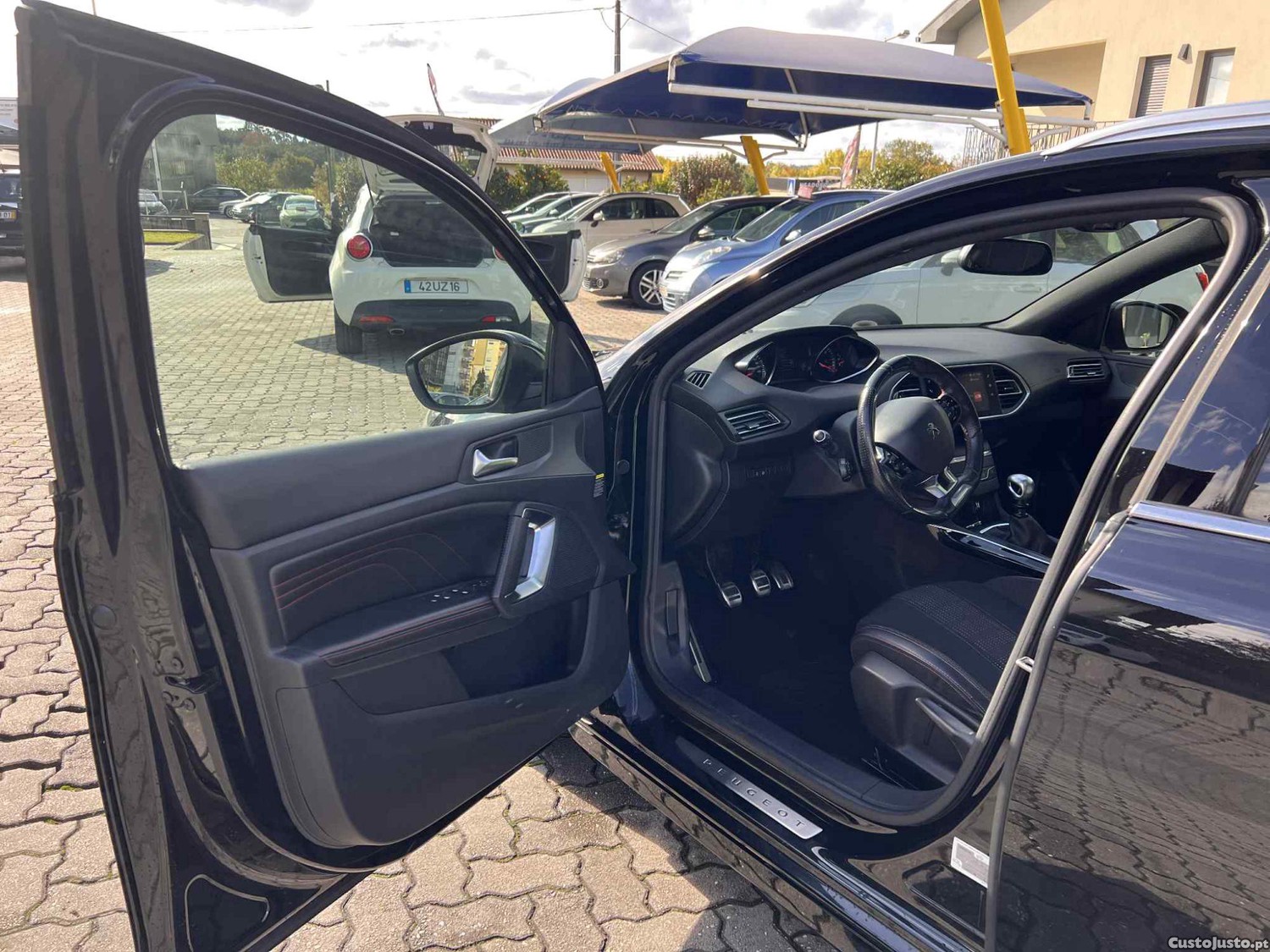 Peugeot 308 SW 1.6 BlueHDI GT Line — photo 5