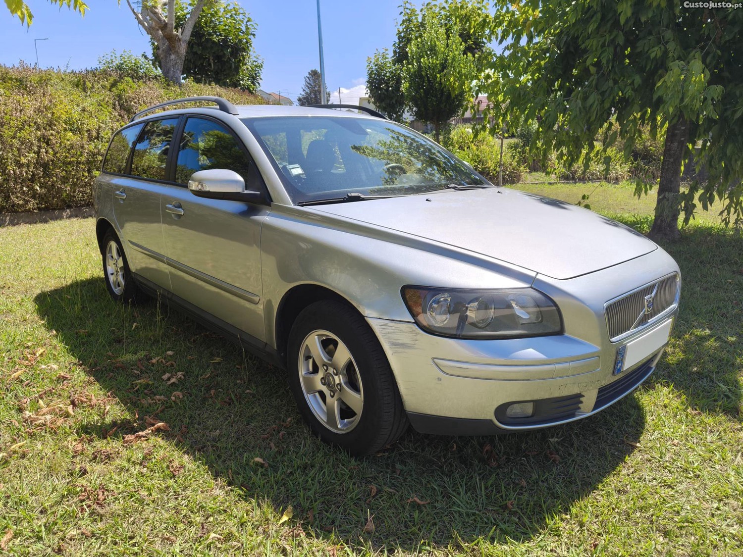 Volvo V50 1.6 D Momentum IUC Antigo — photo 3