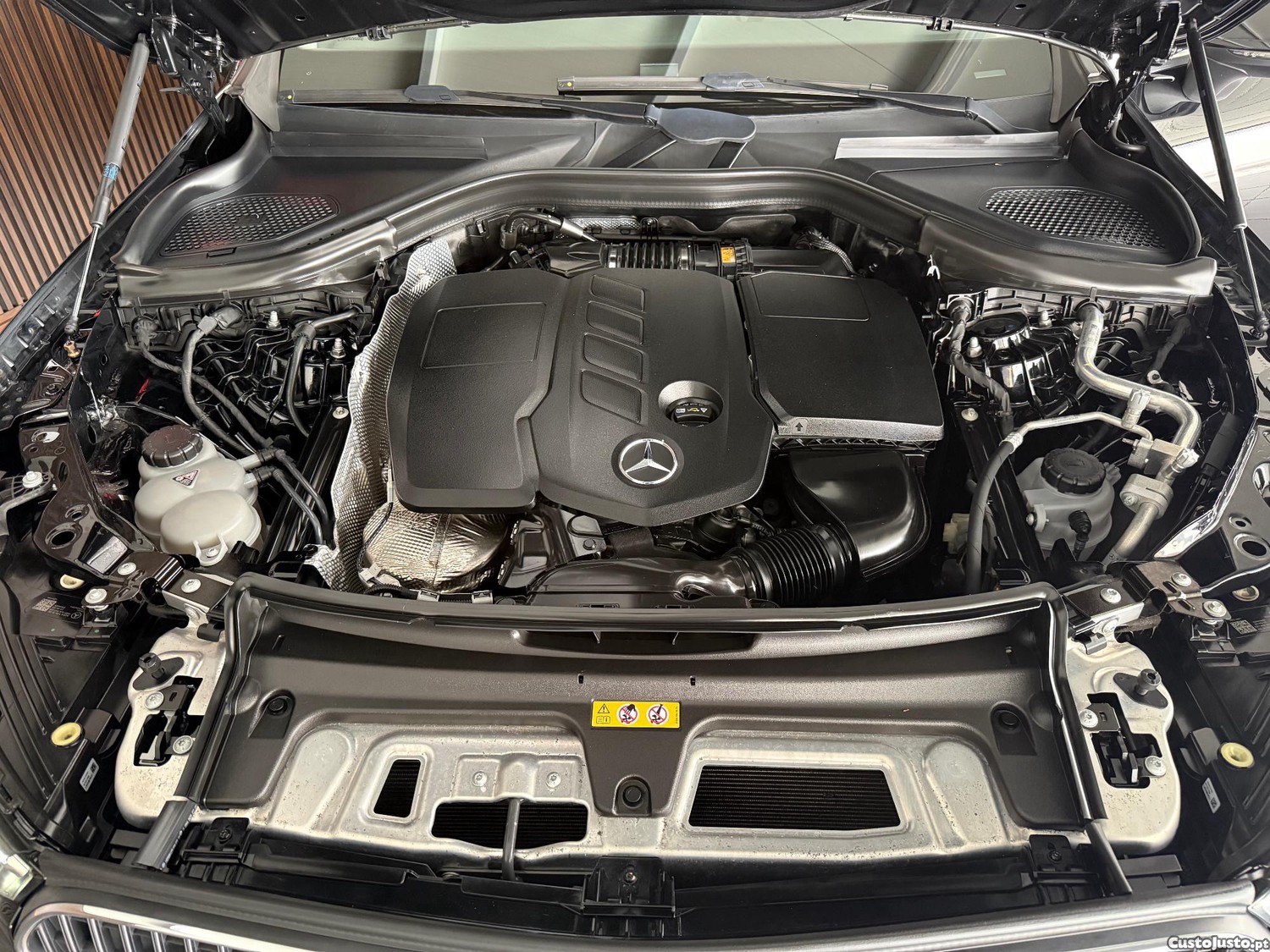 Mercedes-Benz GLC 220 D 4-MATIC AVANTGARD — fotografia 3