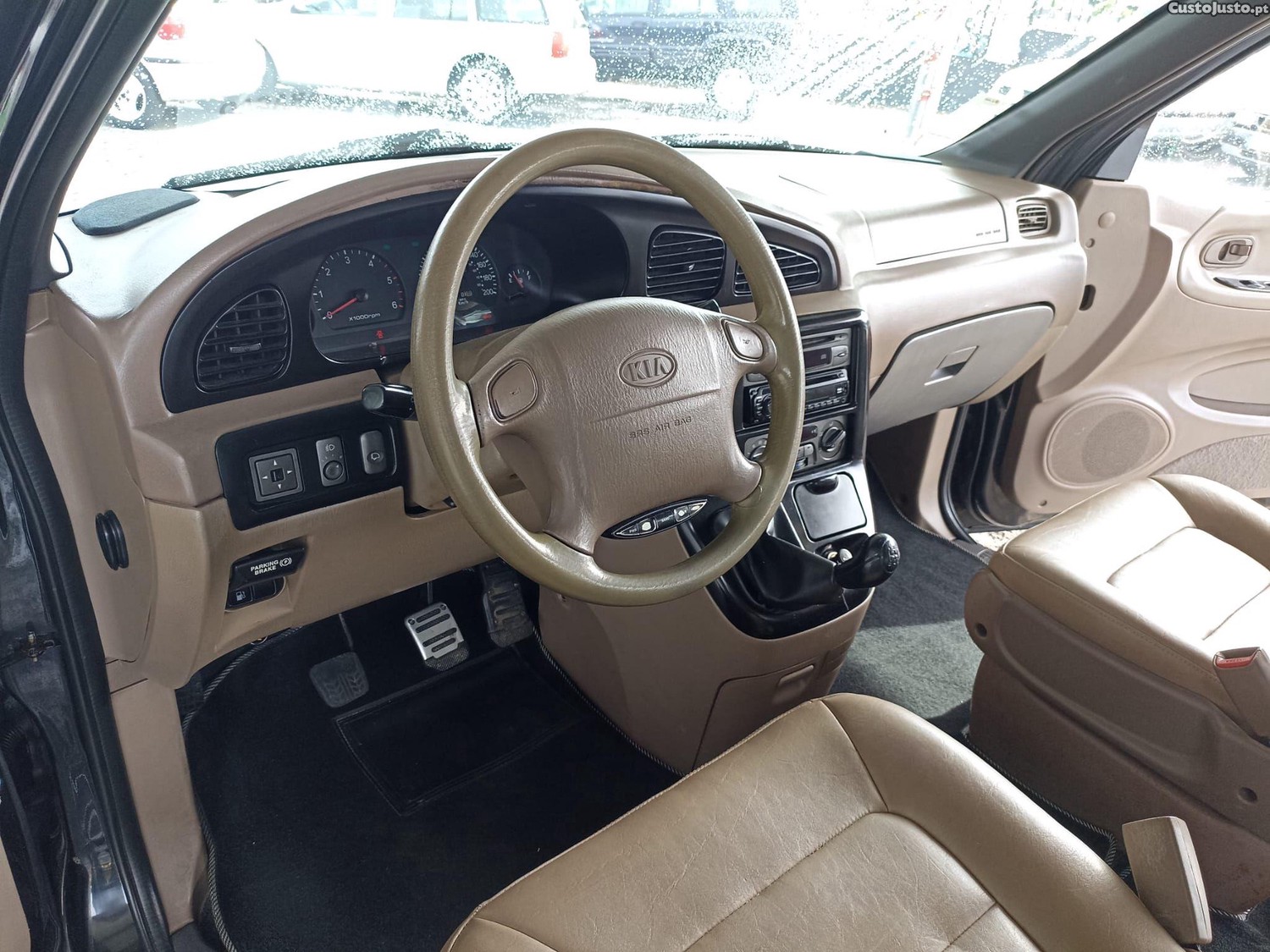 Kia Carnival 2.9 CRDI 7 Lug — fotografia 14