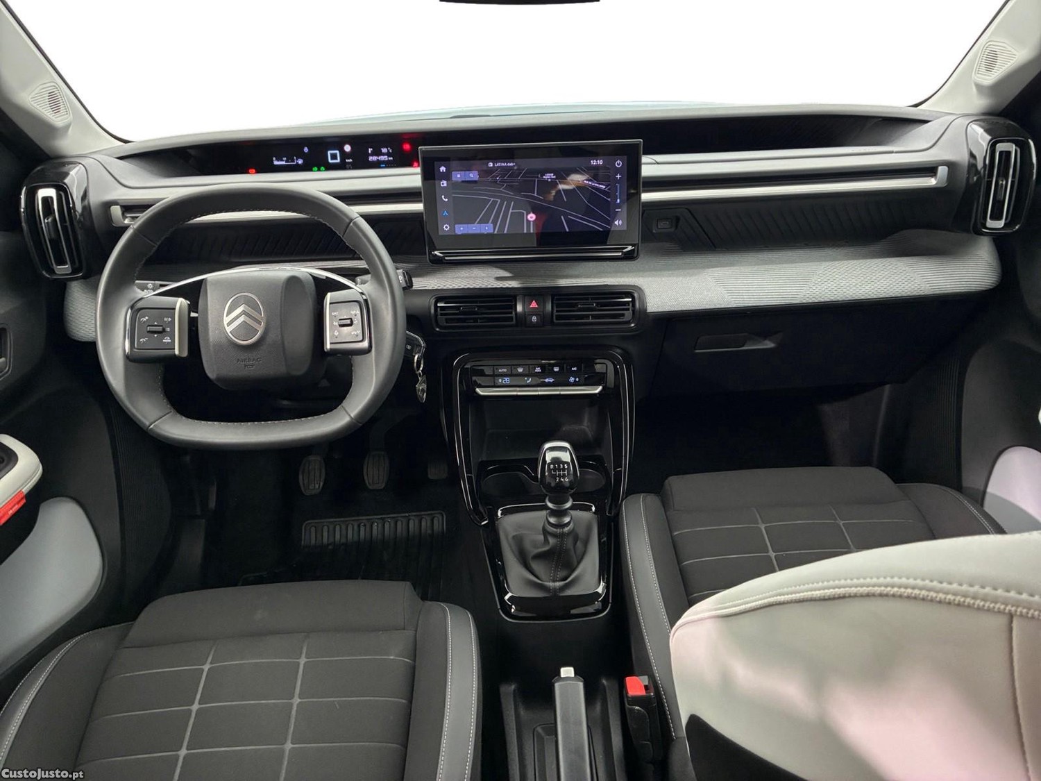 Citroën C3 1.2 PureTech Max - 24 — photo 4