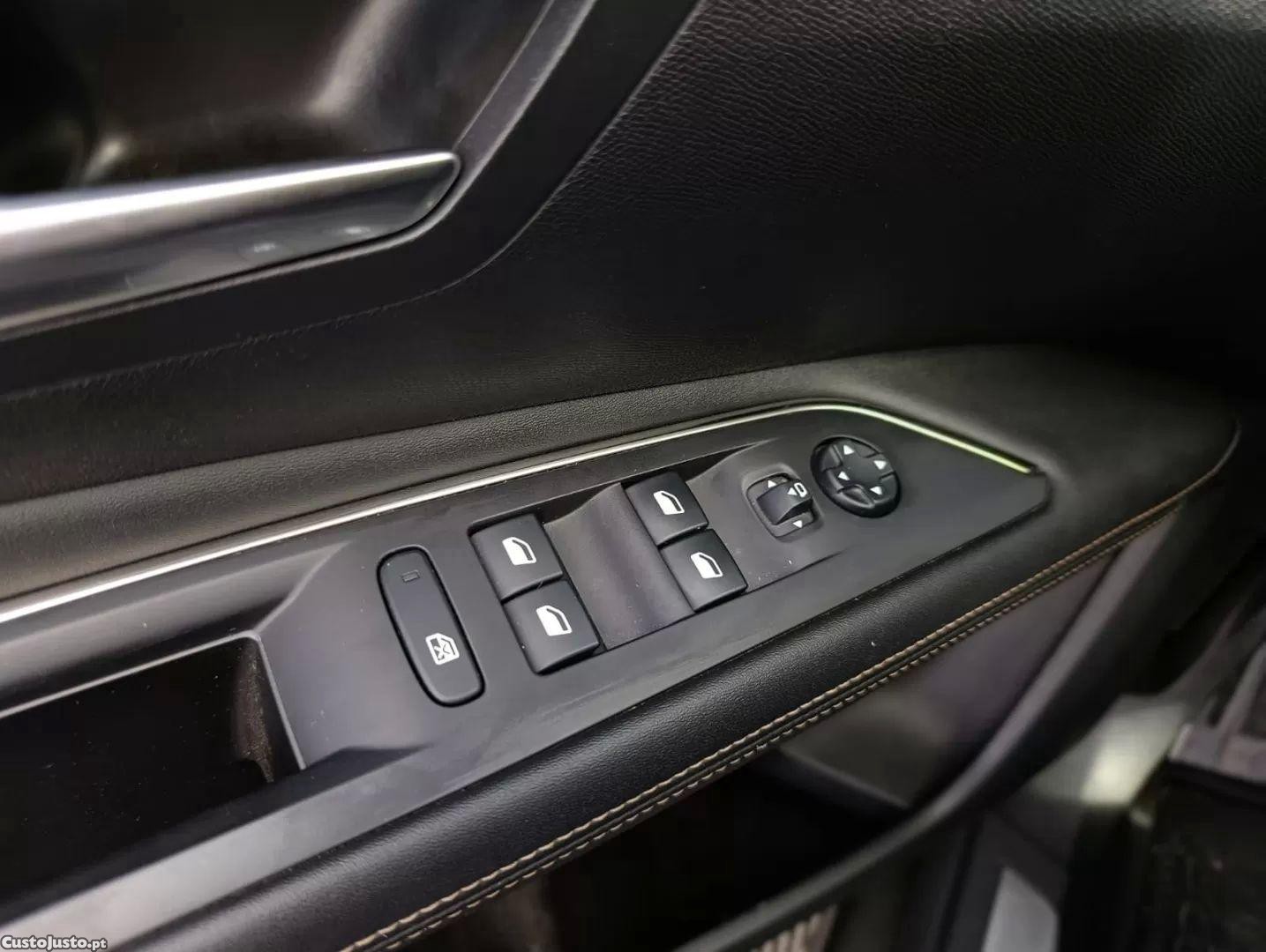 Peugeot 3008 1.6 hybrid4 gt e-eat8 - 20 — photo 4