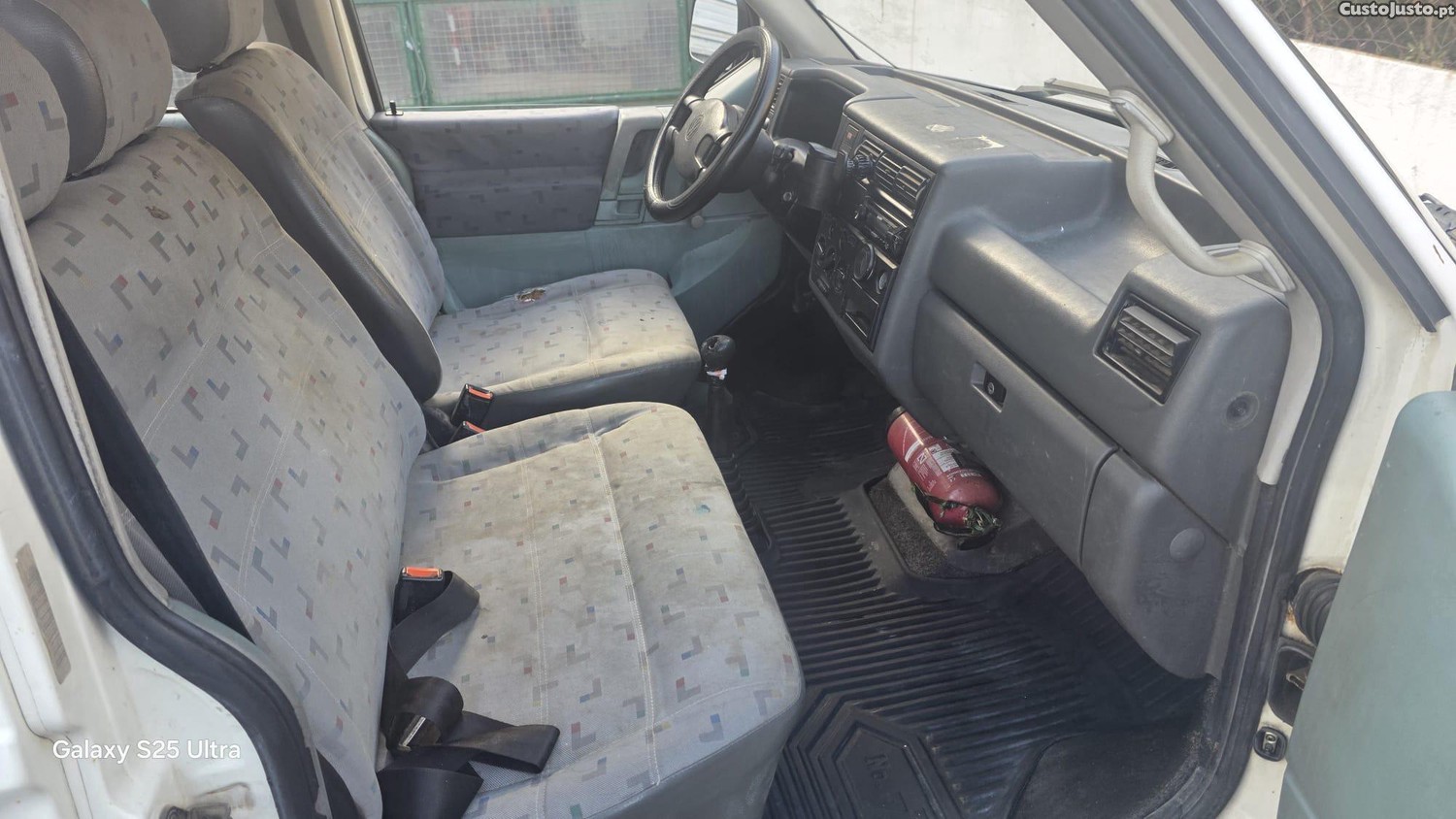 VW Caravelle 2.4 Diesel-mecanica Impecável(9 Lugares) - 97 foto 3