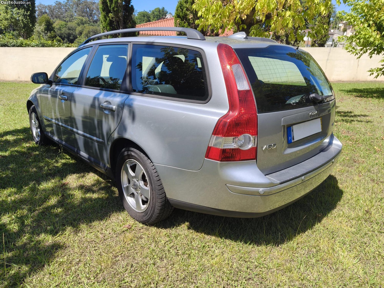 Volvo V50 1.6 D Momentum IUC Antigo — photo 4