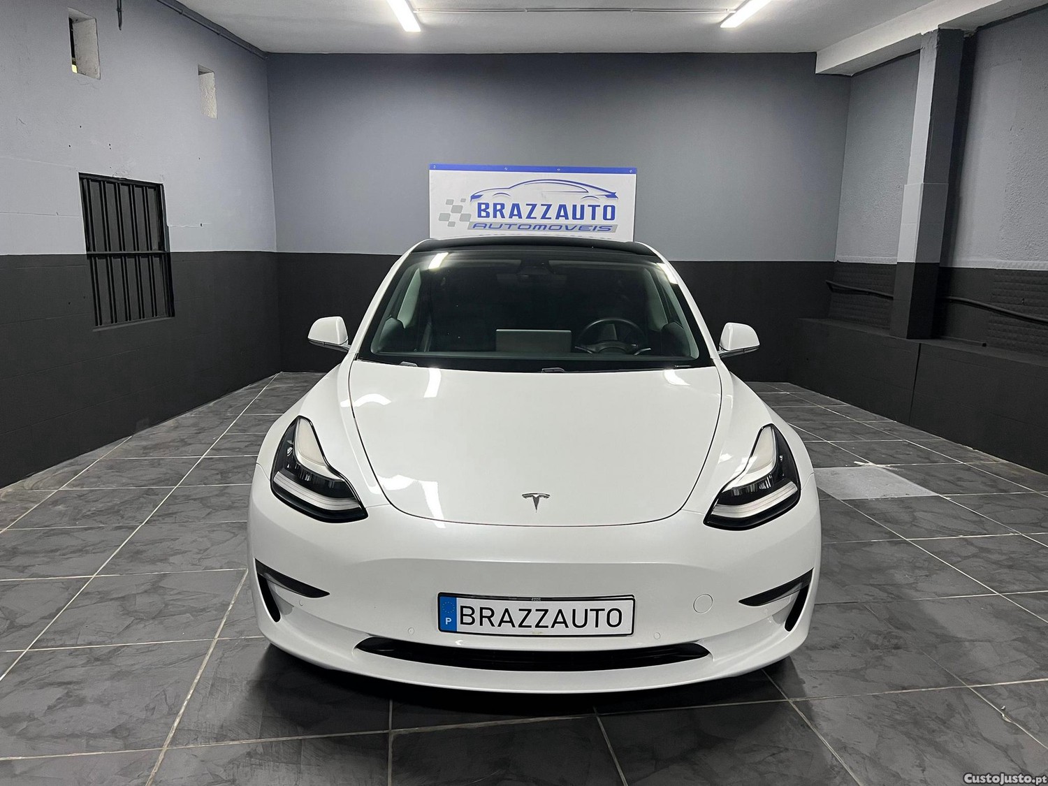 Tesla Model 3 Long-Range Dual Motor AWD — fotografia 17