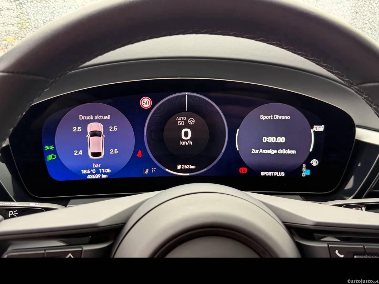 Porsche Macan Standard — fotografia 14