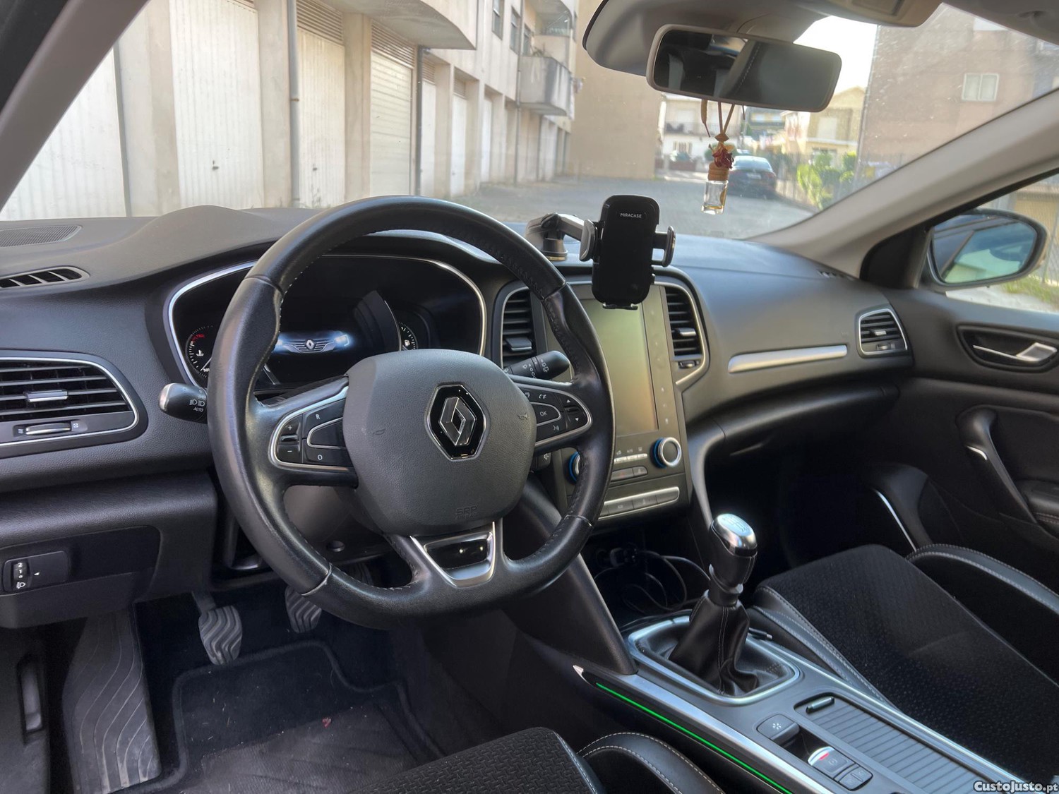 Renault Mégane 1.6 dci 130 cv - 16 — photo 5