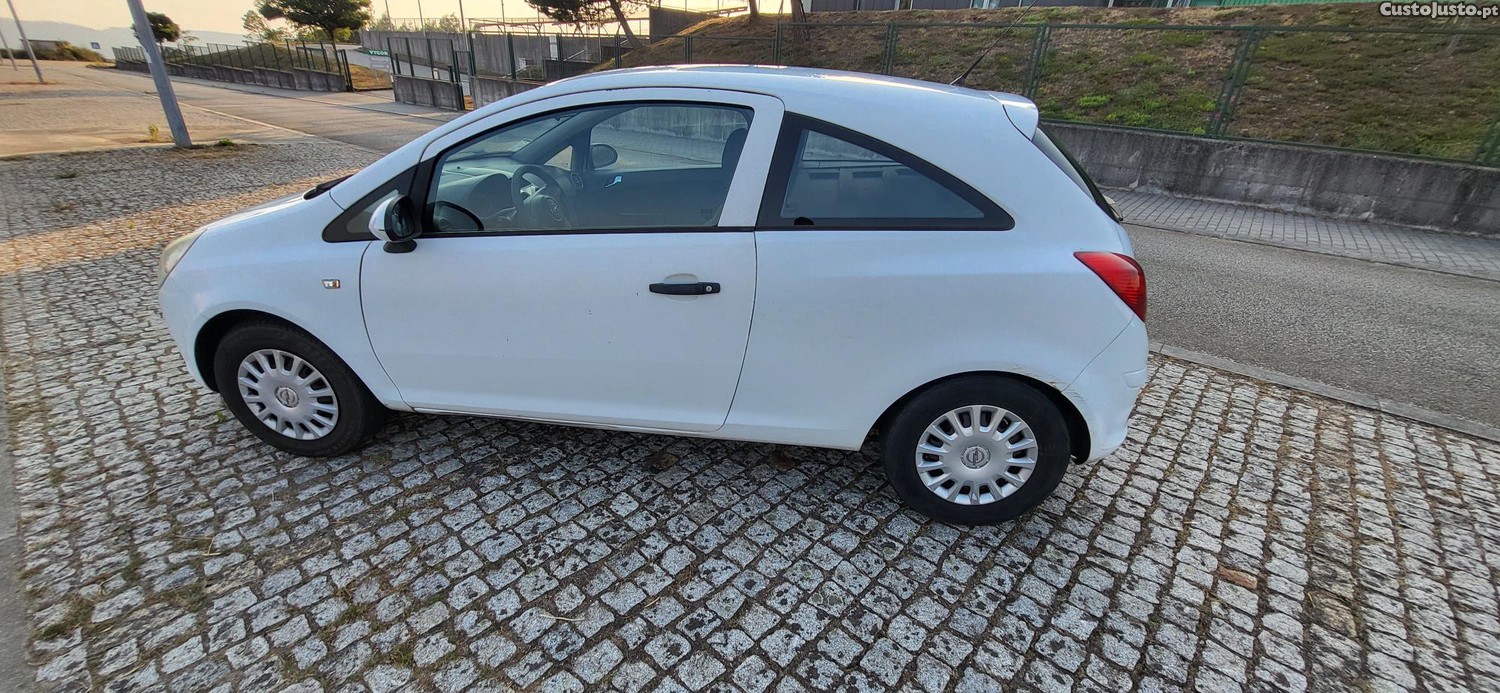 Opel Corsa d — fotografia 3
