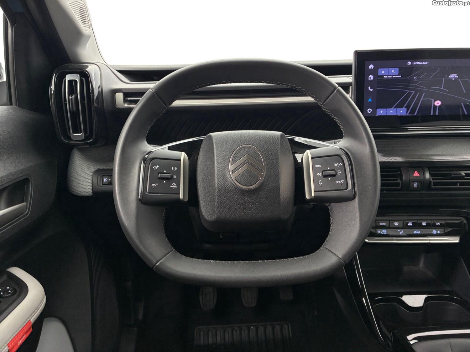 Citroën C3 1.2 PureTech Max - 24 — photo 5