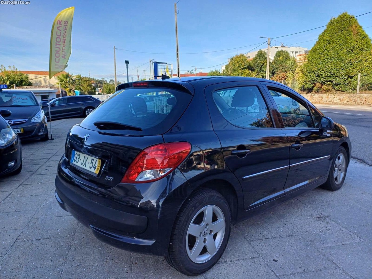 Peugeot 207 1.4 i    cöm 130 000 Kms   ( Viatura  Nacional ) — photo 4