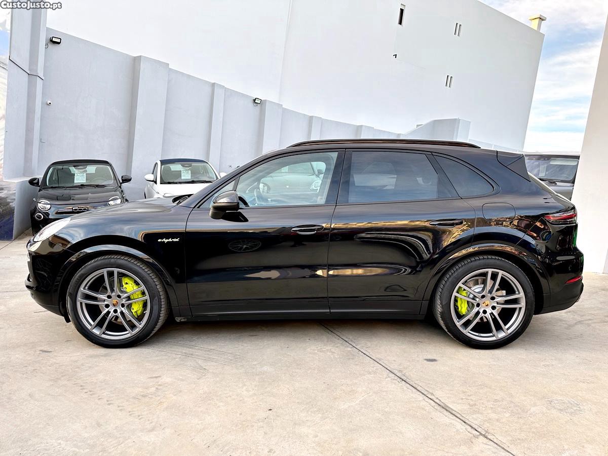 Porsche Cayenne E-Hybrid - 18 — photo 5