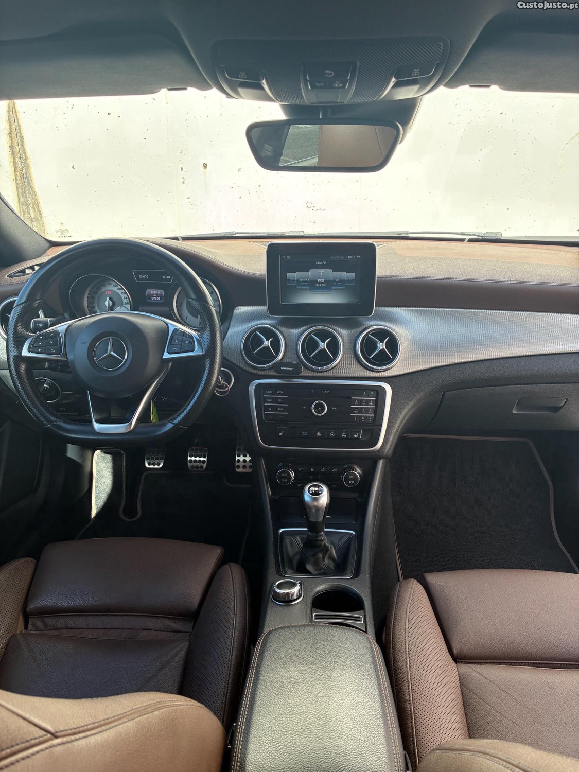 Mercedes-Benz CLA 200 200 D - 16 — photo 5