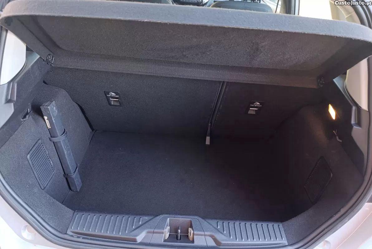 Ford Fiesta 1.5 tdci connected — fotografia 6