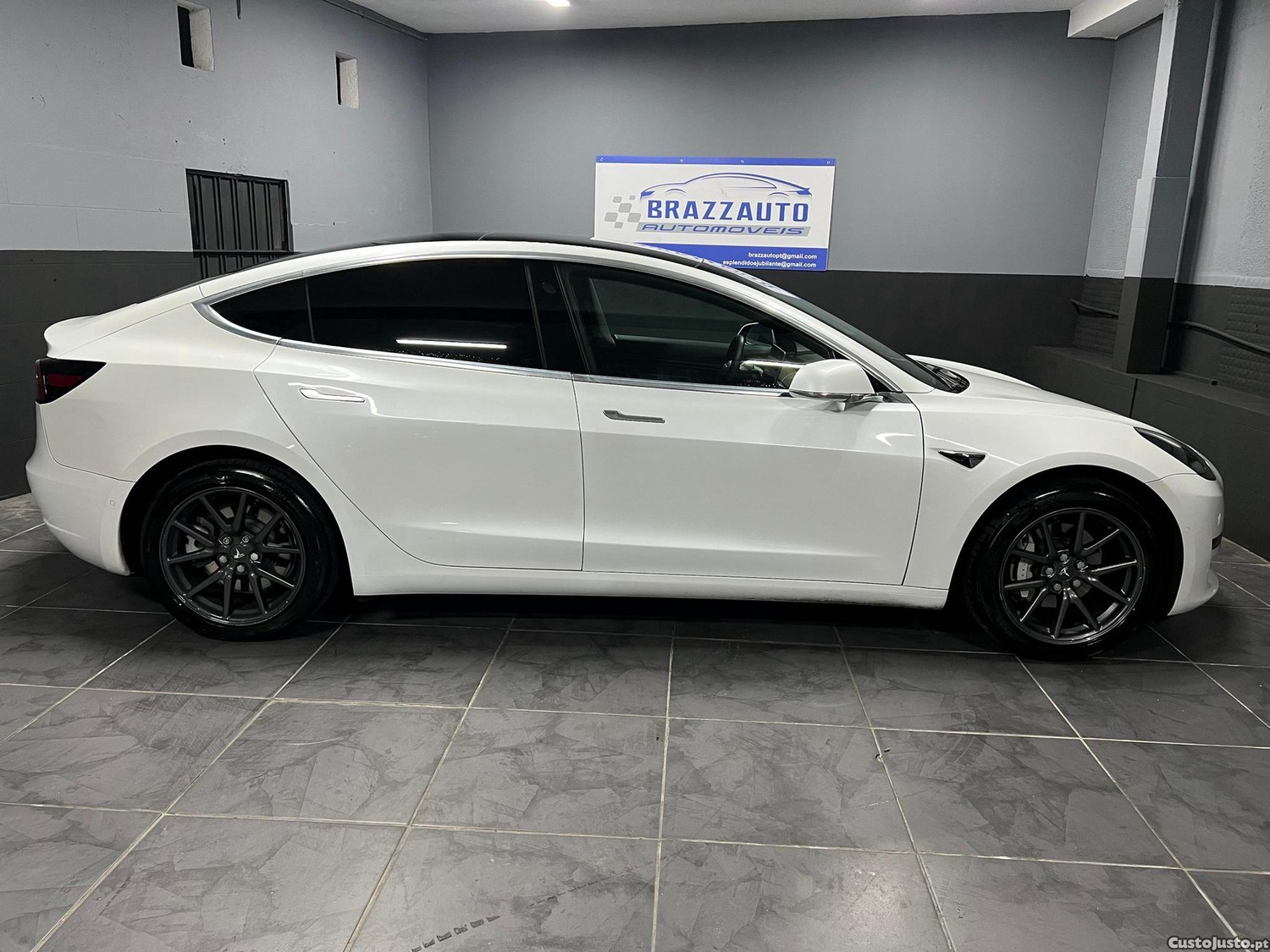 Tesla Model 3 Long-Range Dual Motor AWD — fotografia 14