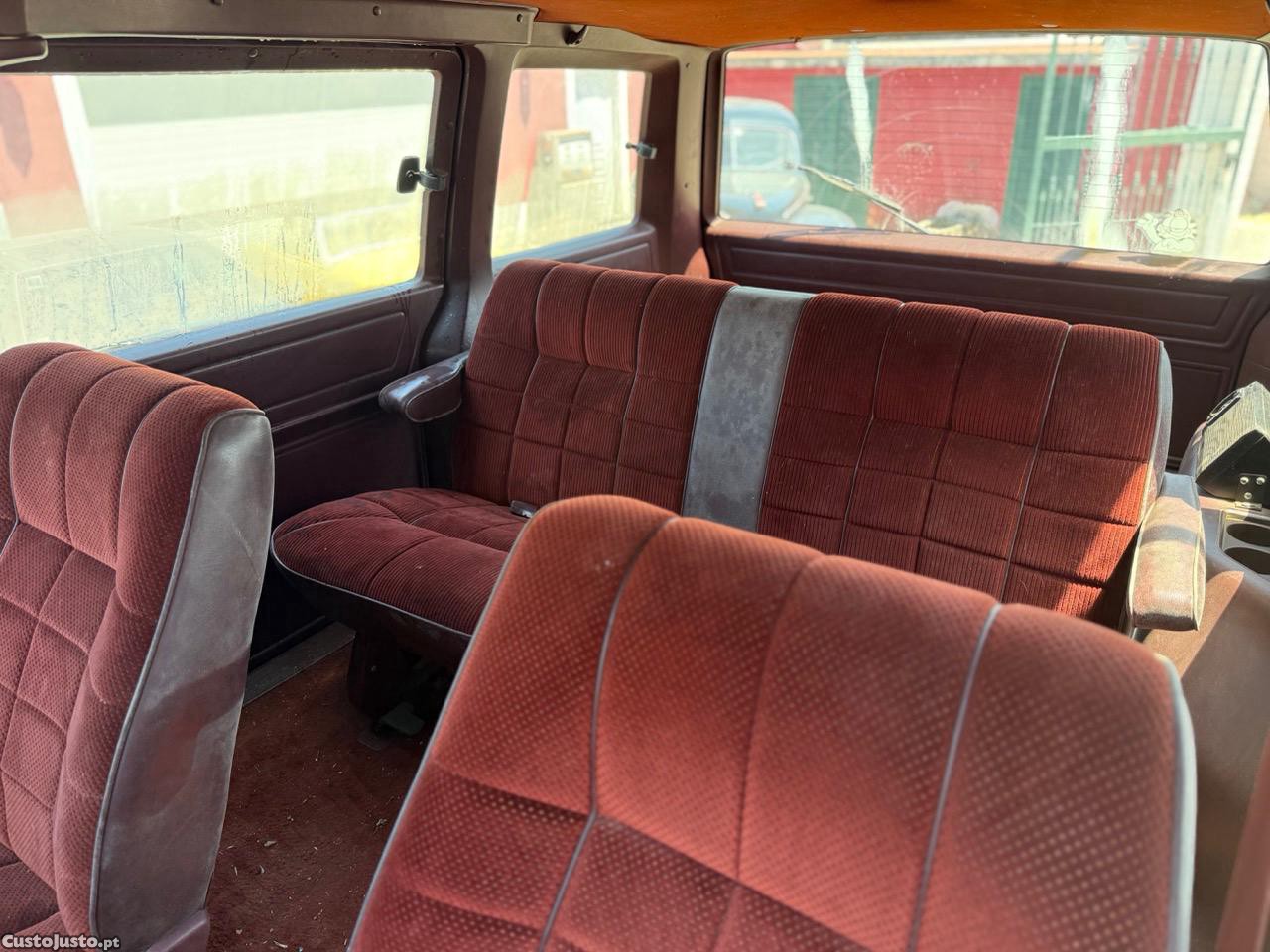 Dodge Caravan 1987 — fotografia 10