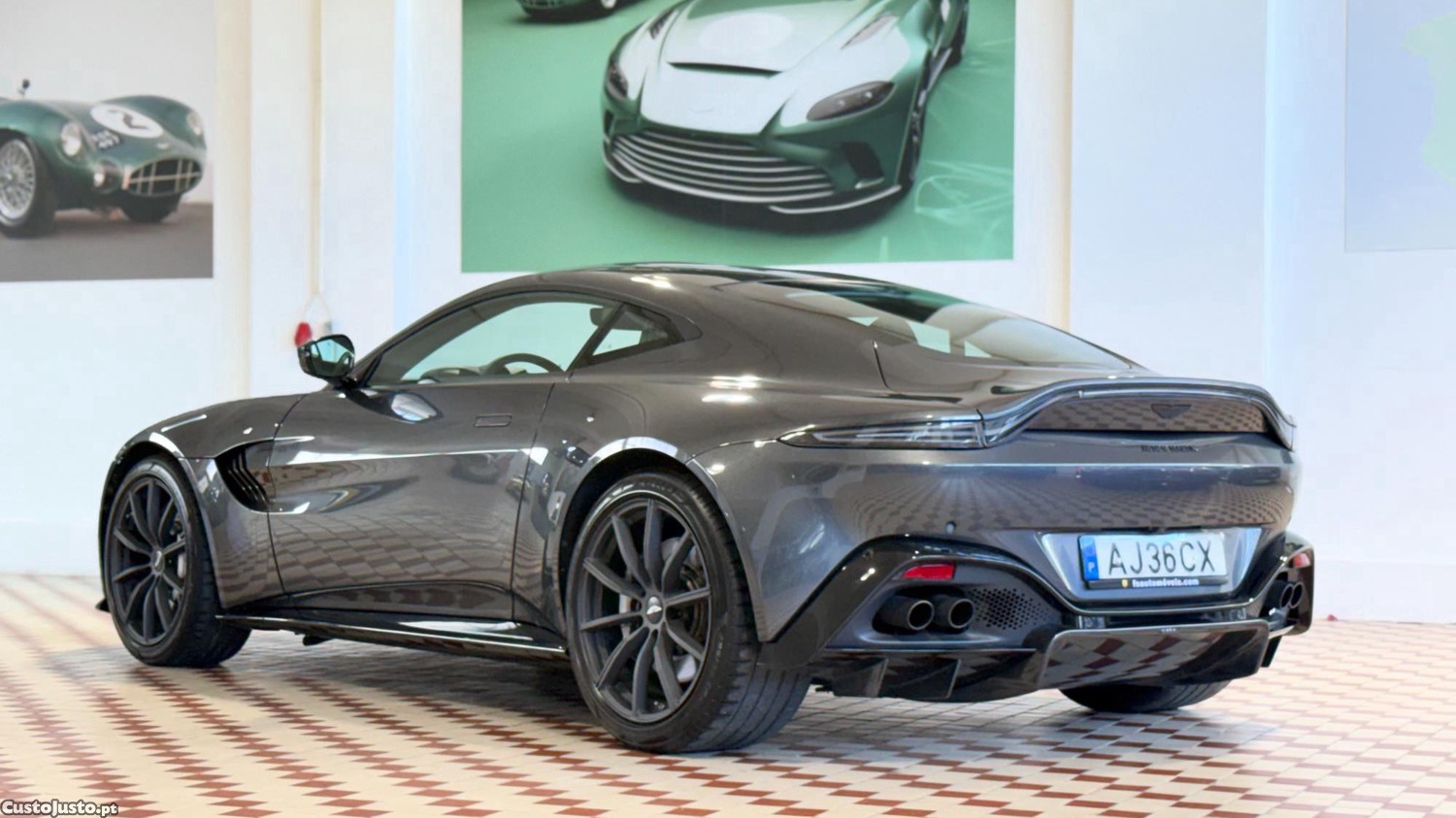 Aston Martin Vantage V8 Auto - 21 — photo 3