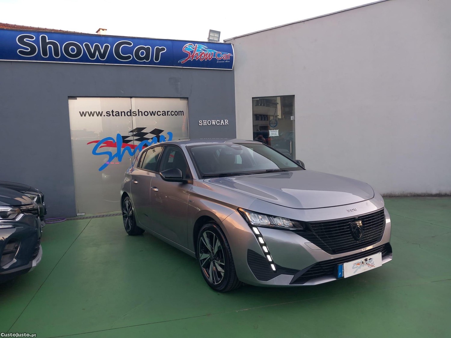 Peugeot 308 1.6 Hybrid Allure e-EAT8 - 22 — photo 3