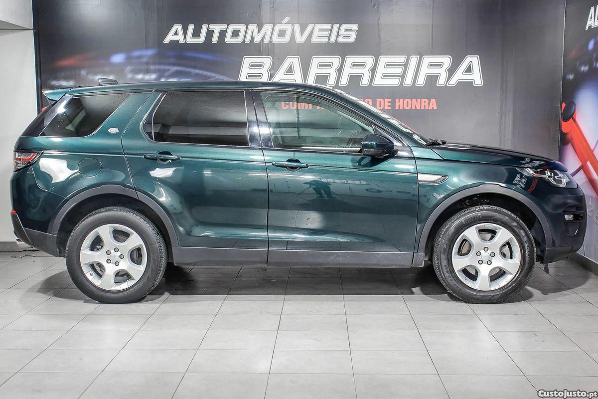 Land Rover Discovery Sport 2.0 eD4 SE — fotografia 10