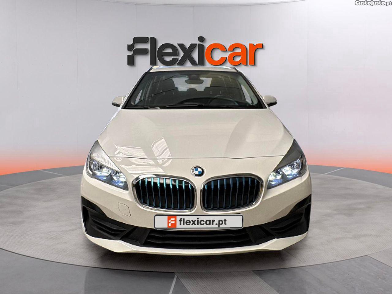 BMW 225 Active Tourer XE Advantage — fotografia 16