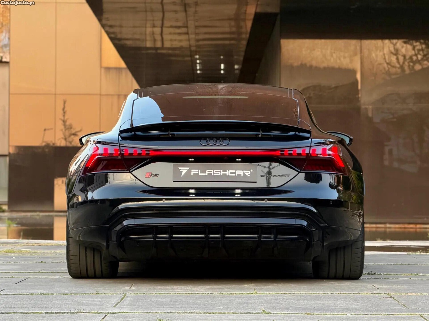 Audi e-tron quattro — fotografia 17