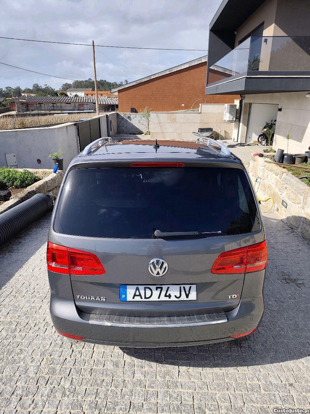 VW Touran 1.6 TDI — photo 3
